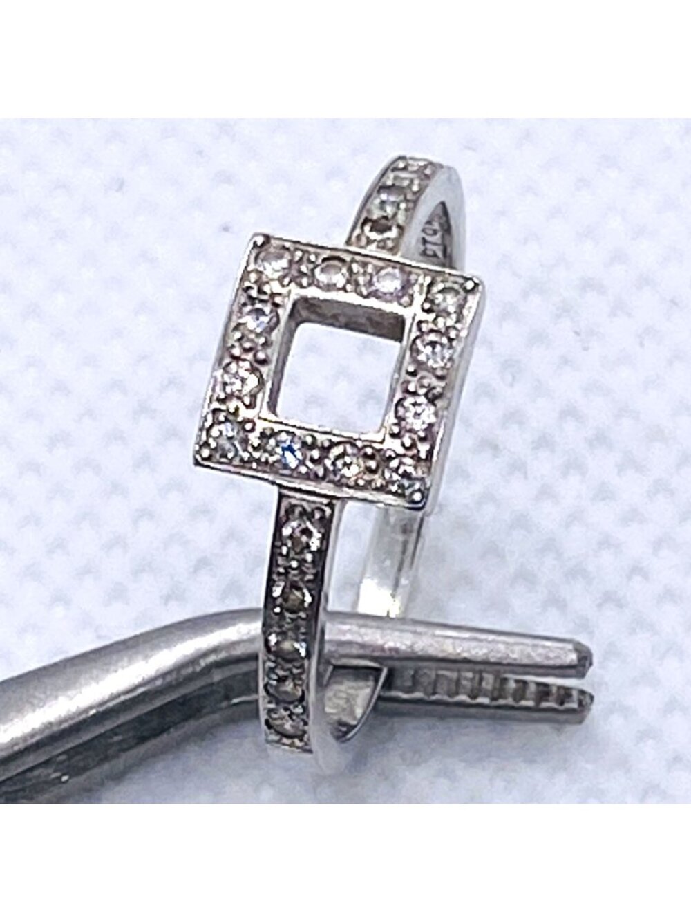 Tiffany & Co Platinum 950 Open Square Diamond Ring Size 7
